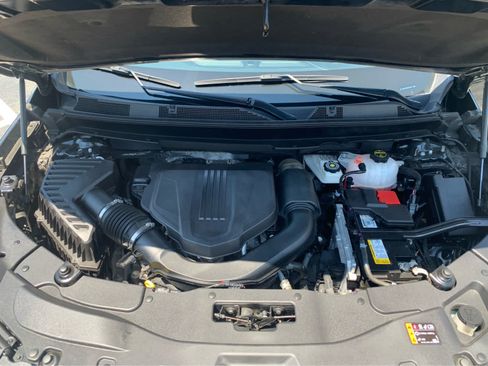 Used 2024 Chevrolet Traverse LT AWD/4WD image 9