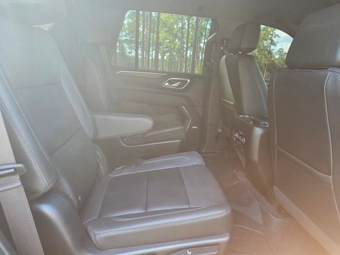 Used 2023 Chevrolet Tahoe Z71 w/ Luxury Package AWD/4WD image 21