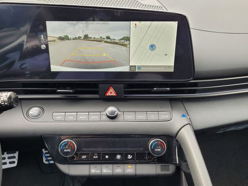 New 2025 Hyundai Elantra SEL image 20