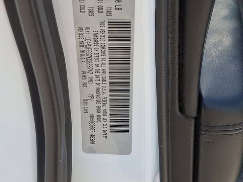 Used 2019 Jeep Grand Cherokee Limited AWD/4WD image 27