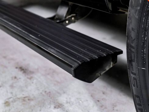 Used 2020 Lincoln Navigator Black Label w/ Cargo Convenience Package image 48