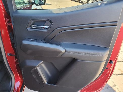 New 2026 GMC Canyon Elevation w/ Convenience Package image 40