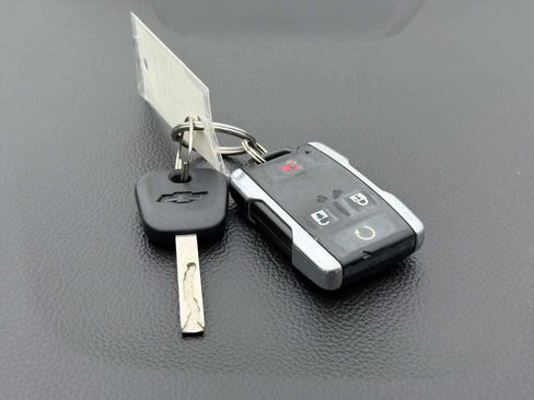 Used 2018 Chevrolet Colorado Z71 AWD/4WD image 31