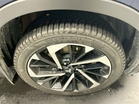 Used 2023 Mitsubishi Outlander SE image 8