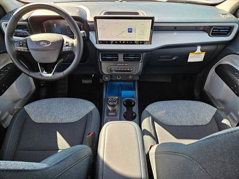 New 2025 Ford Maverick XLT w/ XLT Luxury Package image 14