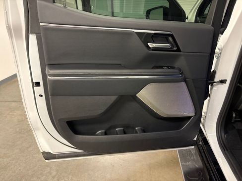 Used 2025 GMC Sierra EV Denali image 30