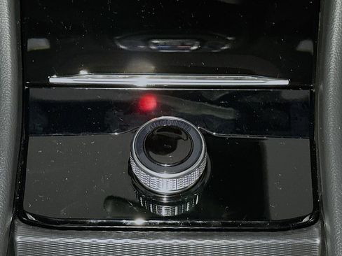 New 2025 Jeep Grand Cherokee L Altitude AWD/4WD image 12