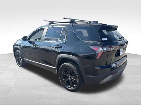 Used 2025 Chevrolet Equinox LT w/ Safety and Technology Package AWD/4WD image 3