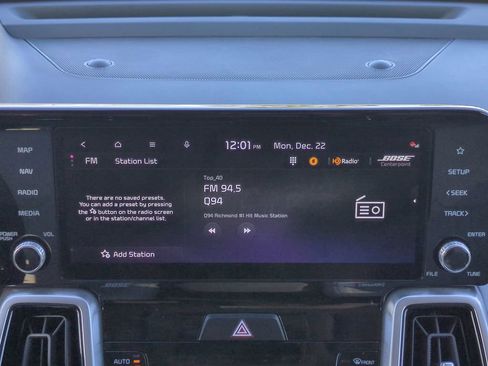 Used 2023 Kia Sorento SX Prestige w/ Panoramic Sunroof Package image 18