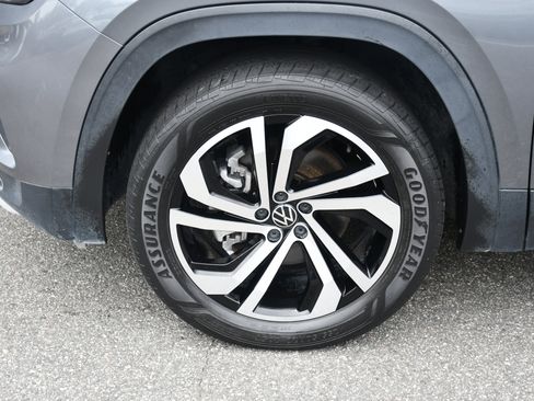 Used 2022 Volkswagen Atlas SEL AWD/4WD image 23