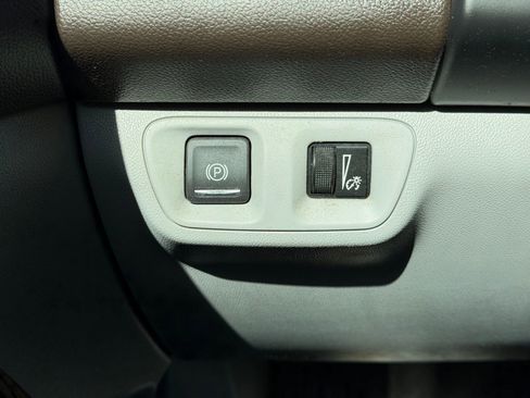 Used 2020 GMC Acadia SLE w/ Driver Convenience Package image 12