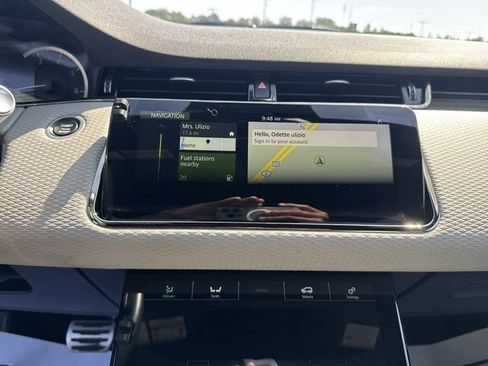 Used 2020 Land Rover Range Rover Evoque R-Dynamic S AWD/4WD image 17
