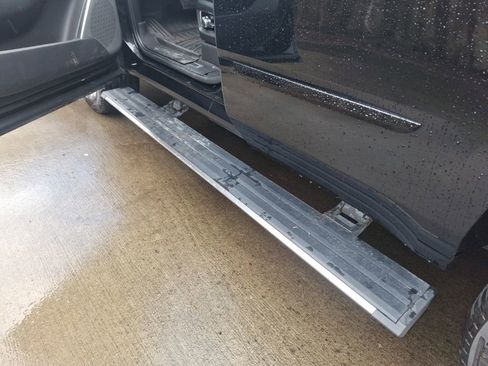 Used 2020 Cadillac Escalade Platinum w/ Escalade Sport Edition image 9