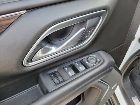 Used 2021 Chevrolet Tahoe LT image 15