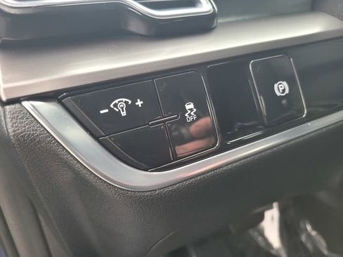 Used 2023 Kia Sportage EX image 19