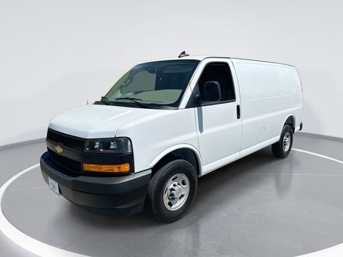 Used 2025 Chevrolet Express 2500 RWD image 1