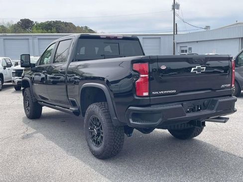 New 2026 Chevrolet Silverado 2500 ZR2 image 5