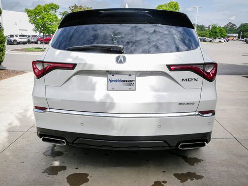 Used 2024 Acura MDX SH-AWD w/ Technology Package image 9