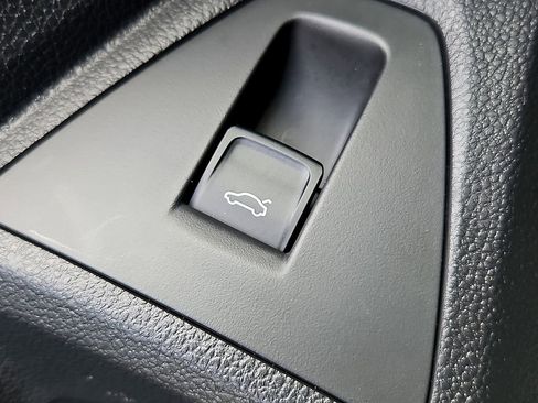 Certified 2025 Volkswagen Jetta GLI Autobahn image 25