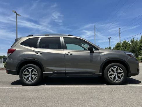 Used 2021 Subaru Forester Premium w/ Popular Package #1 AWD/4WD image 3