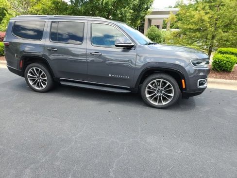 Used 2022 Jeep Wagoneer Series II w/ Premium Group I AWD/4WD image 14