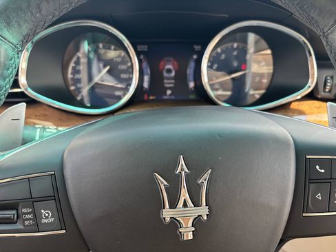 Used 2015 Maserati Quattroporte S Q4 AWD/4WD image 17