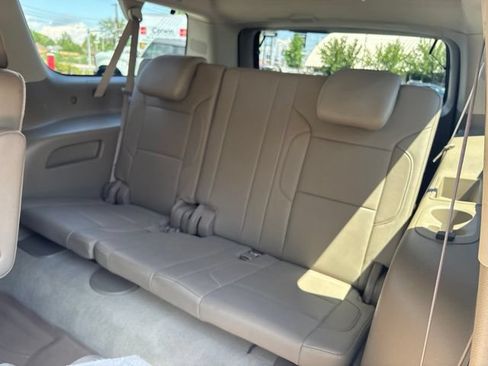 Used 2016 Chevrolet Suburban LTZ AWD/4WD image 20