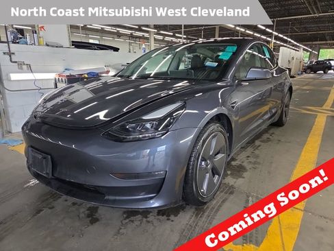 Used 2023 Tesla Model 3 Standard Range RWD image 1