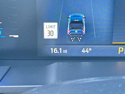 New 2025 Ford Maverick Lariat w/ Black Appearance Package image 18