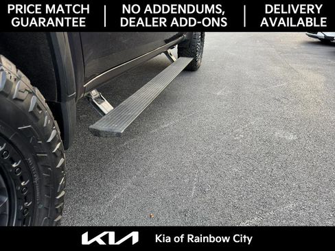 Used 2022 GMC Sierra 1500 AT4X image 16