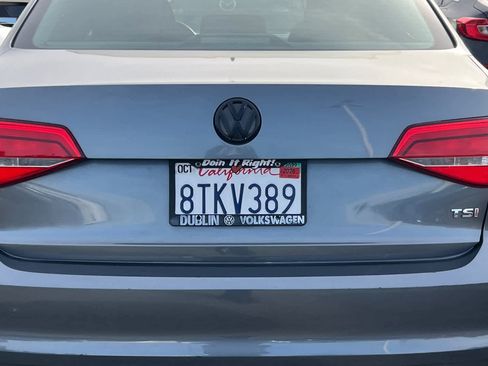 Used 2015 Volkswagen Jetta SE image 19