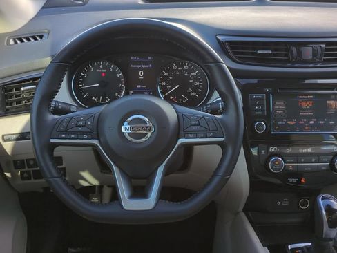 Certified 2021 Nissan Rogue Sport SV FWD image 12