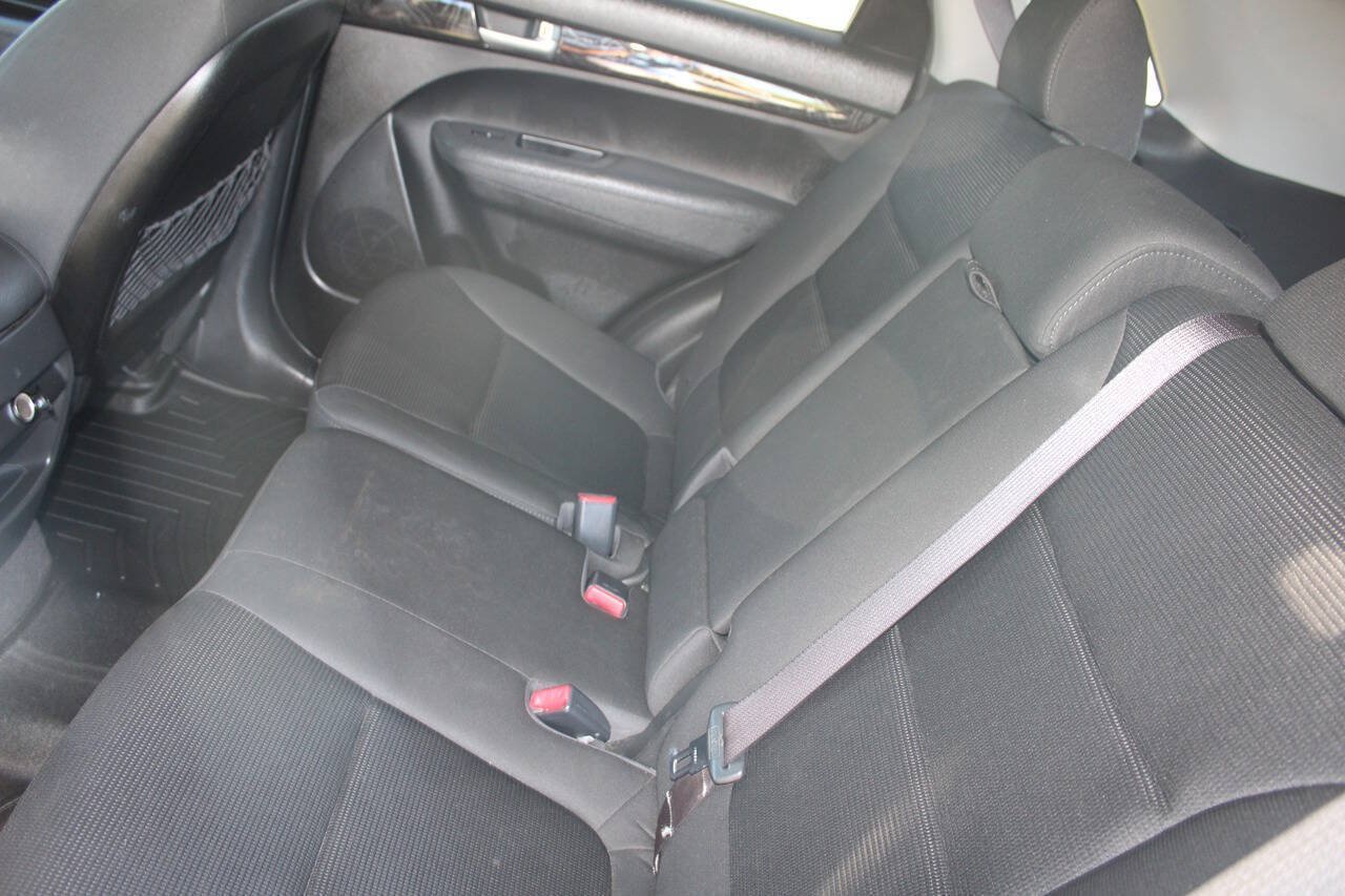 Used 2014 Kia Sorento LX FWD image 32