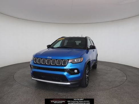 Used 2024 Jeep Compass Limited AWD/4WD image 1