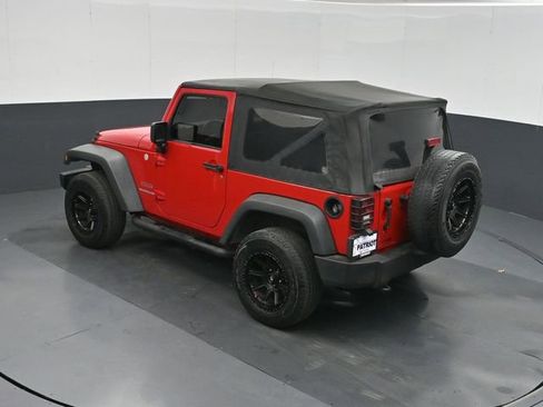 Used 2011 Jeep Wrangler Sport w/ Connectivity Group AWD/4WD image 33