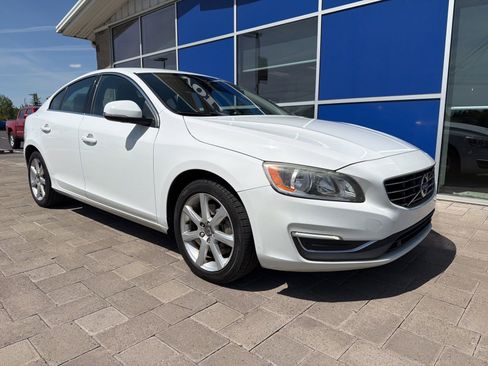 Used 2016 Volvo S60 T5 Premier w/ Convenience Package AWD/4WD image 2