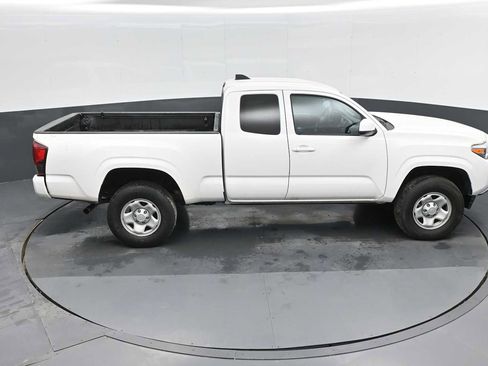 Used 2021 Toyota Tacoma SR image 28