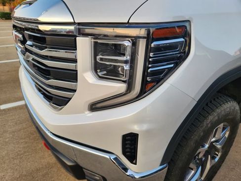 Used 2024 GMC Sierra 1500 SLT w/ SLT Premium Package RWD image 7