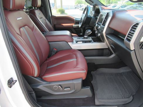 Used 2018 Ford F150 Platinum w/ Equipment Group 701A Luxury AWD/4WD image 10