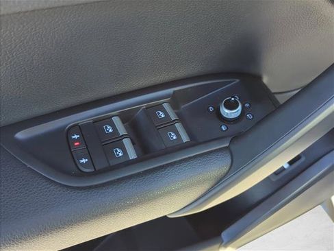 Used 2020 Audi Q5 2.0T Premium w/ Convenience Package image 8