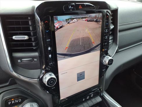 Used 2025 RAM 1500 Laramie image 17