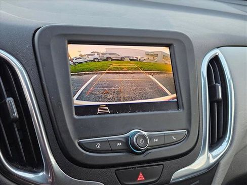 Used 2020 Chevrolet Equinox LS w/ LS Convenience Package image 13