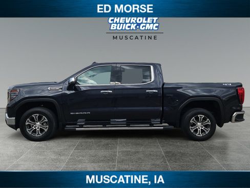 Used 2023 GMC Sierra 1500 SLT w/ SLT Convenience Package AWD/4WD image 2