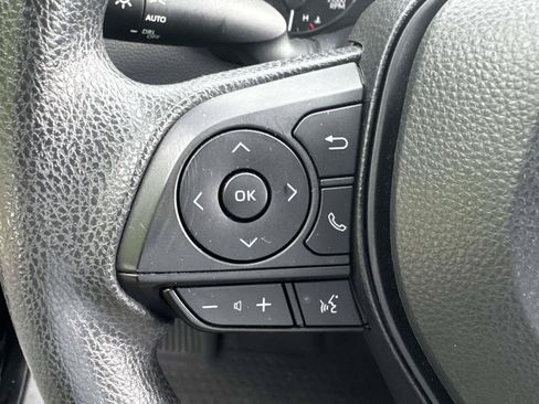 Used 2023 Toyota Corolla LE w/ LE Convenience Package FWD image 20