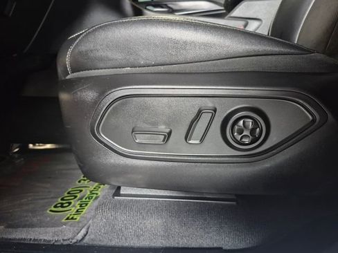 Used 2023 Jeep Grand Cherokee Altitude AWD/4WD image 16