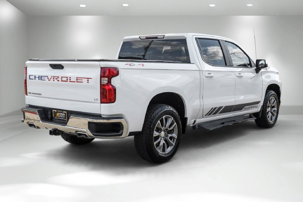 Used 2021 Chevrolet Silverado 1500 LT AWD/4WD image 6