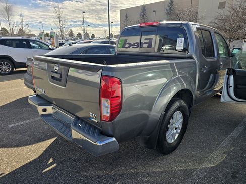 Used 2017 Nissan Frontier SV image 18