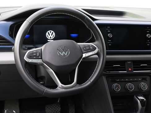 Used 2022 Volkswagen Taos SE AWD/4WD image 12