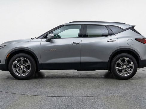 Used 2025 Chevrolet Blazer LT FWD image 5