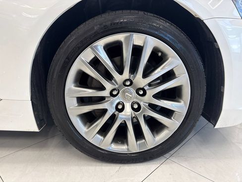 Used 2015 Lexus LS 460 w/ Comfort Package RWD image 39